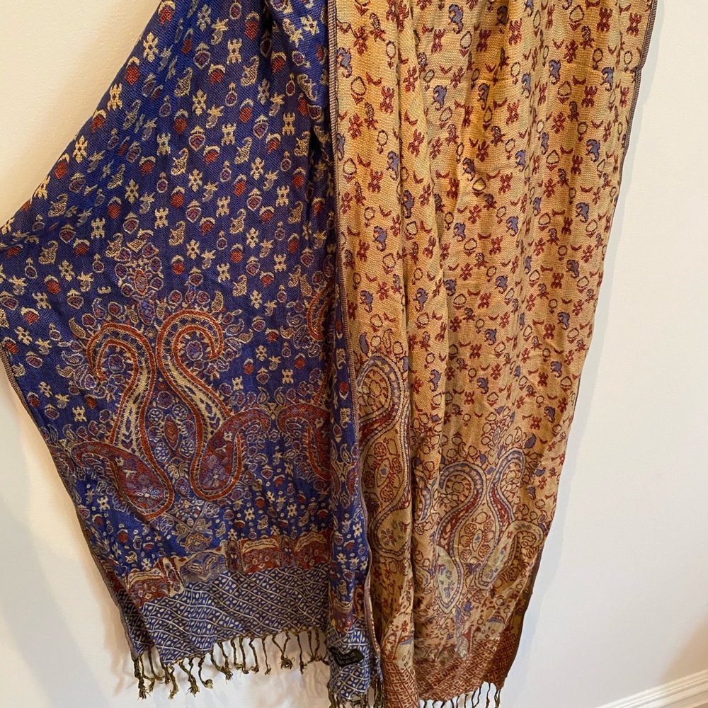 100% Cashmere Reversible Scarf